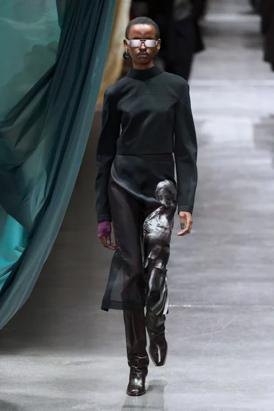 Look 45
